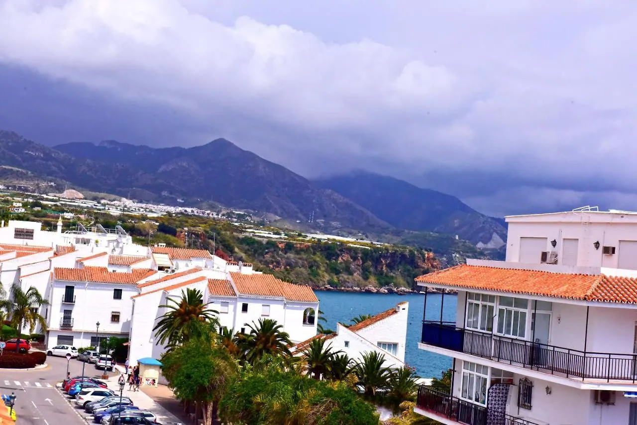 Nerja Center Apartment With Sea View